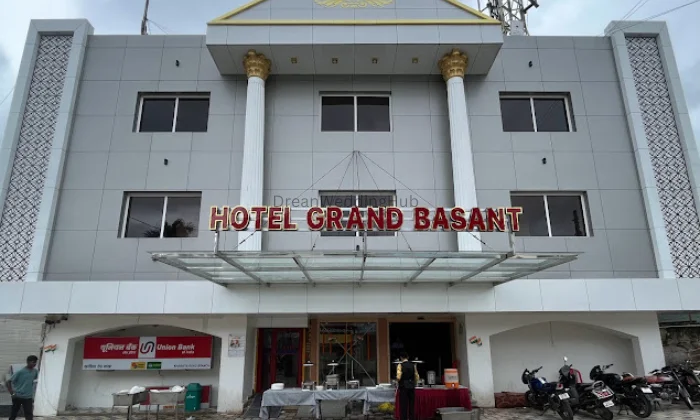Hotel Grand Basant